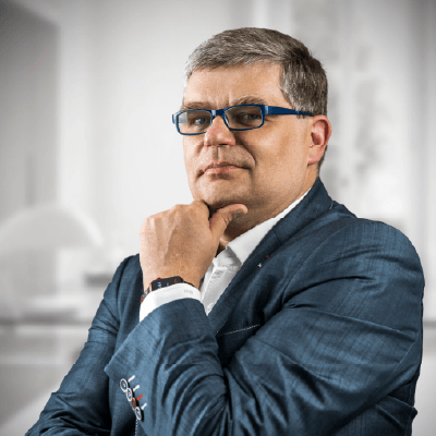 Dr Marcin Maj